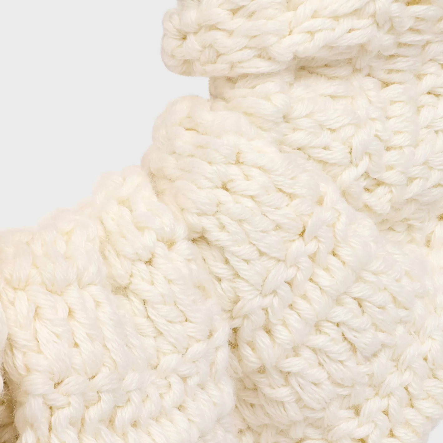 Fashion CELINE Scrunchy Crochet in Cotton and Brass with Gold finish WHITE/GOLD