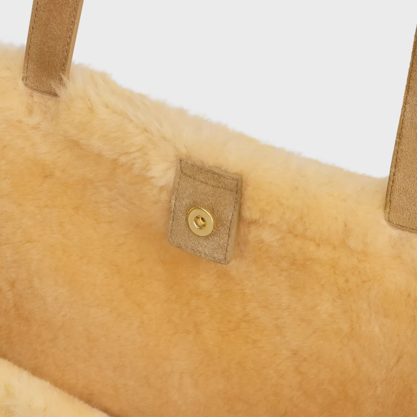 New CELINE MEDIUM CABAS ANAÏS CUIR TRIOMPHE in SUEDE CALFSKIN AND SHEARLING NATURAL